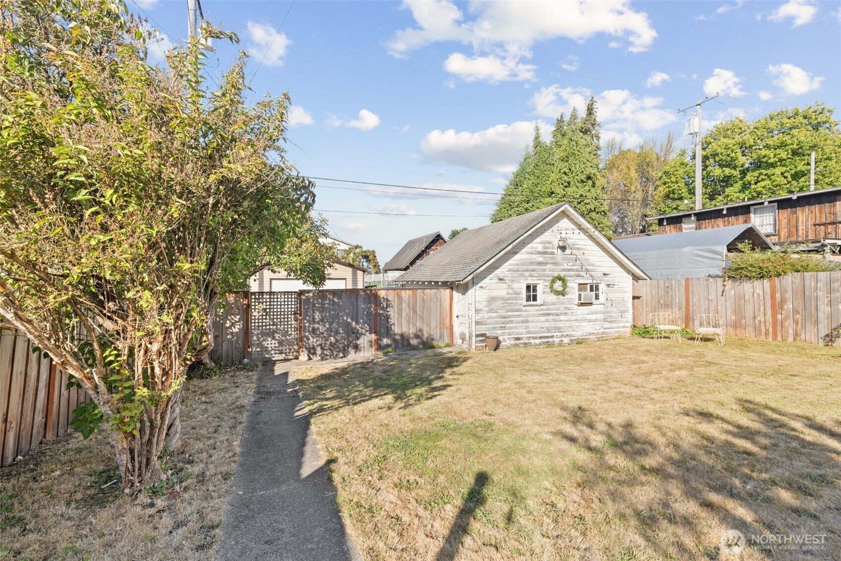 917 E 9th Street Property Photo 30