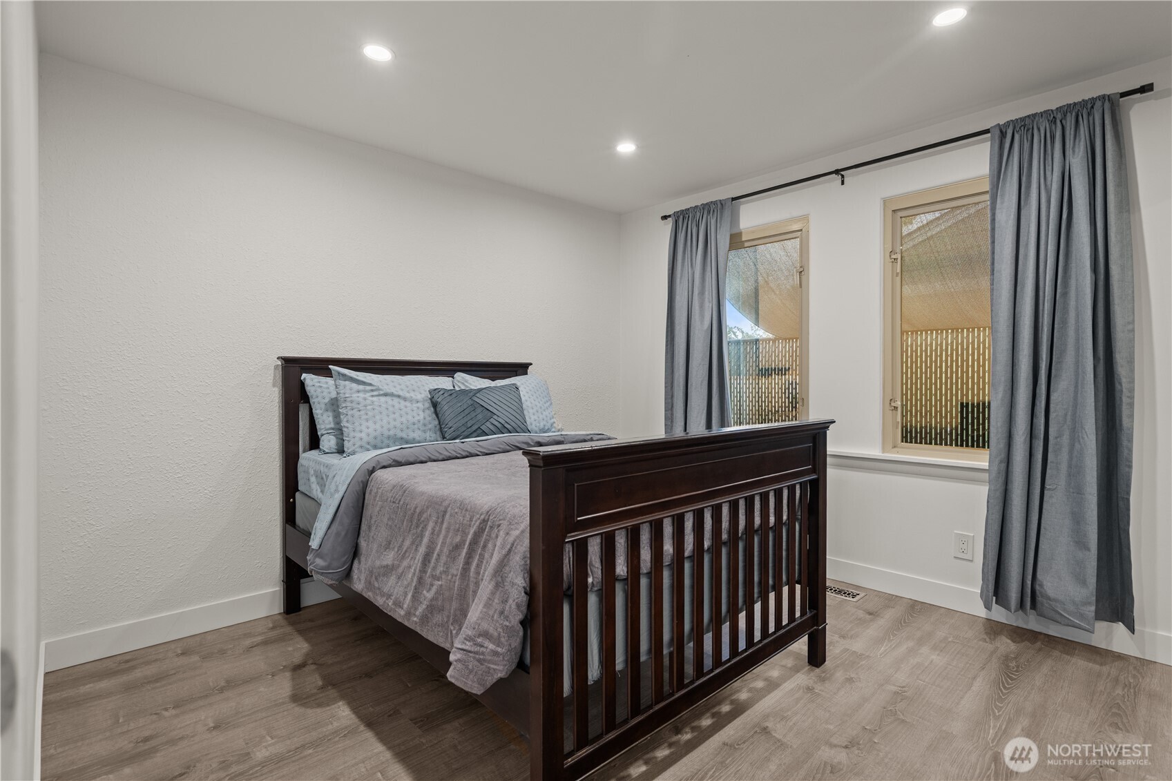 1304 S 115th Street Property Photo 8