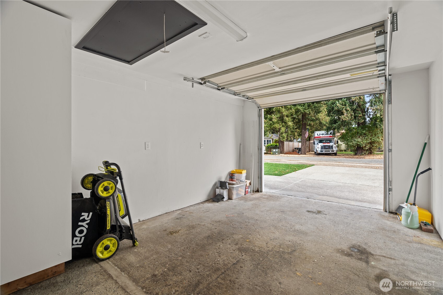 1304 S 115th Street Property Photo 15