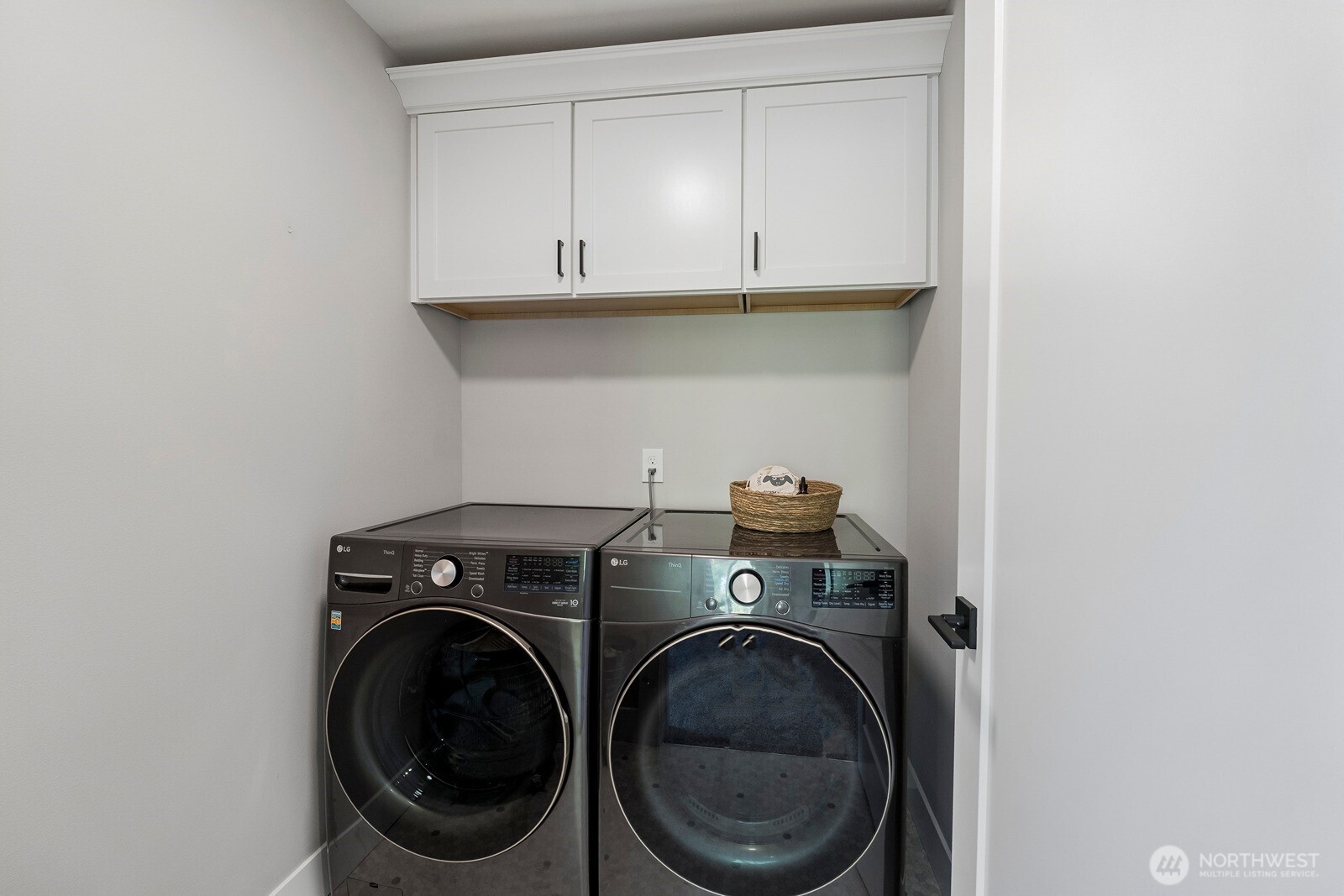 7504 S 129th Place Property Photo 36