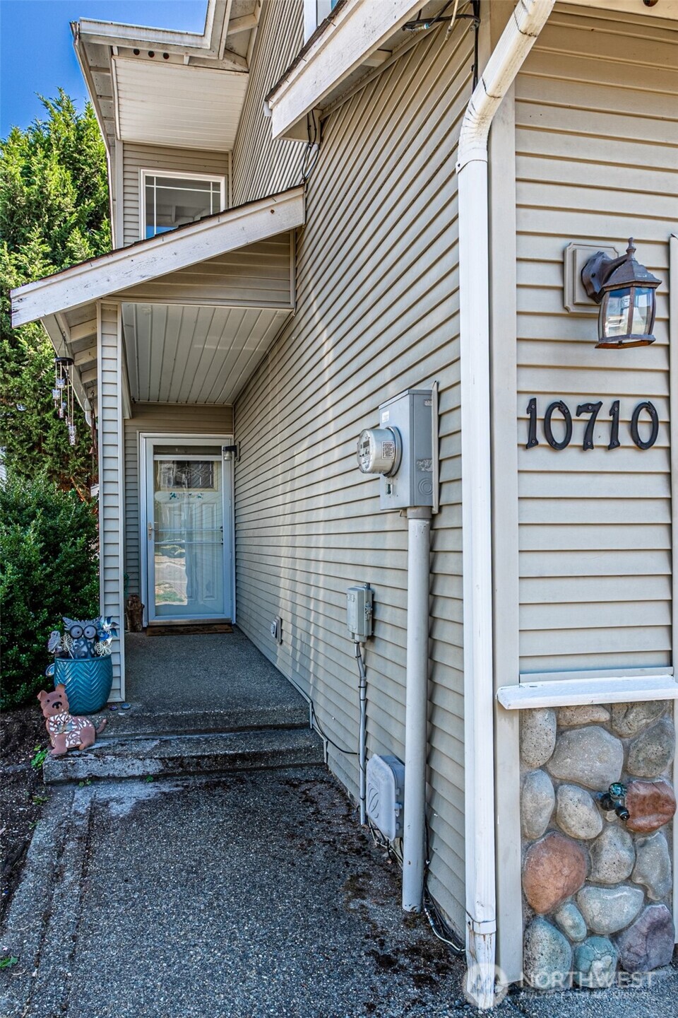 10710 185th Avenue Property Photo 2