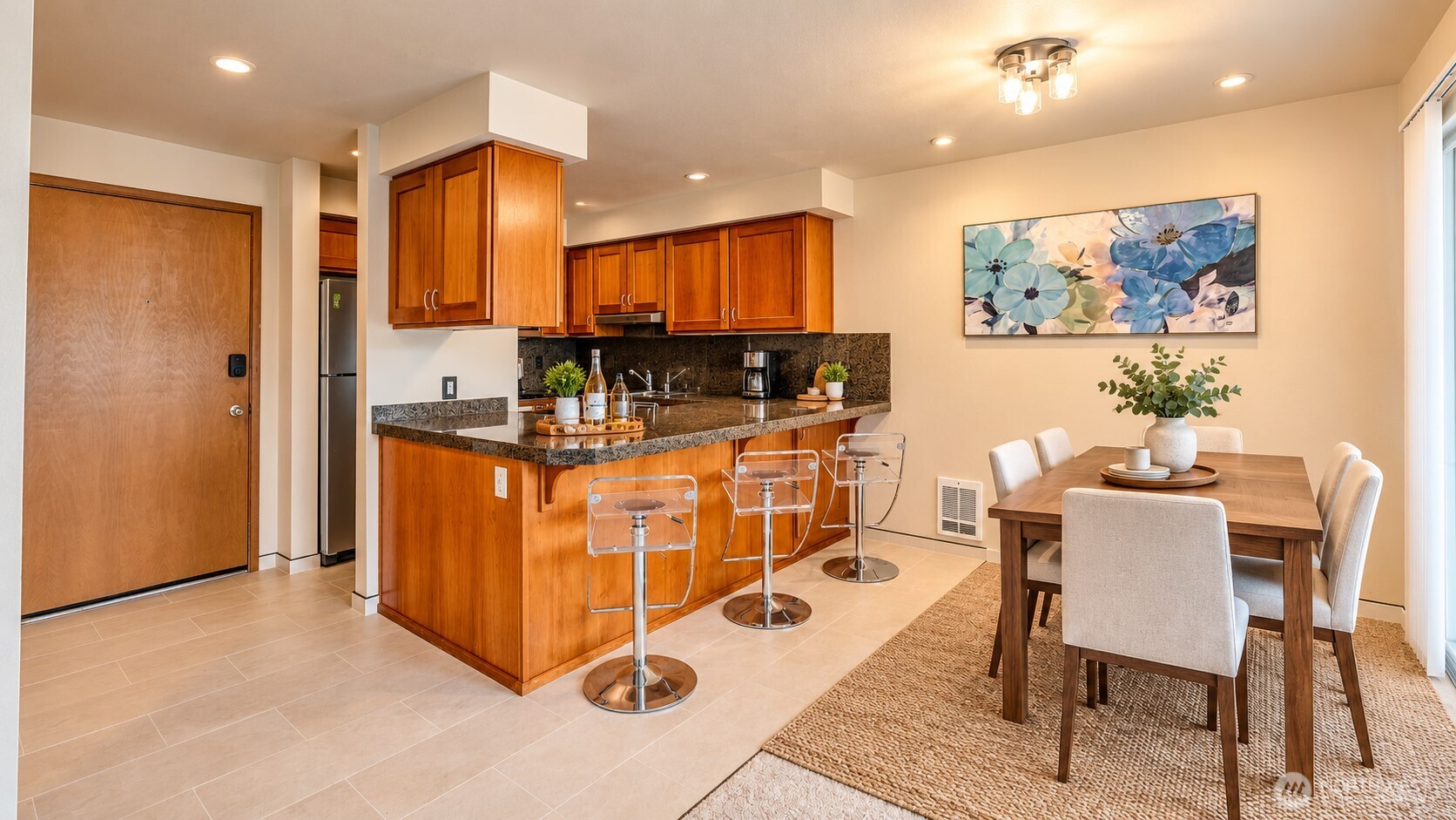 9030 Seward Park Avenue 311 Property Photo 2