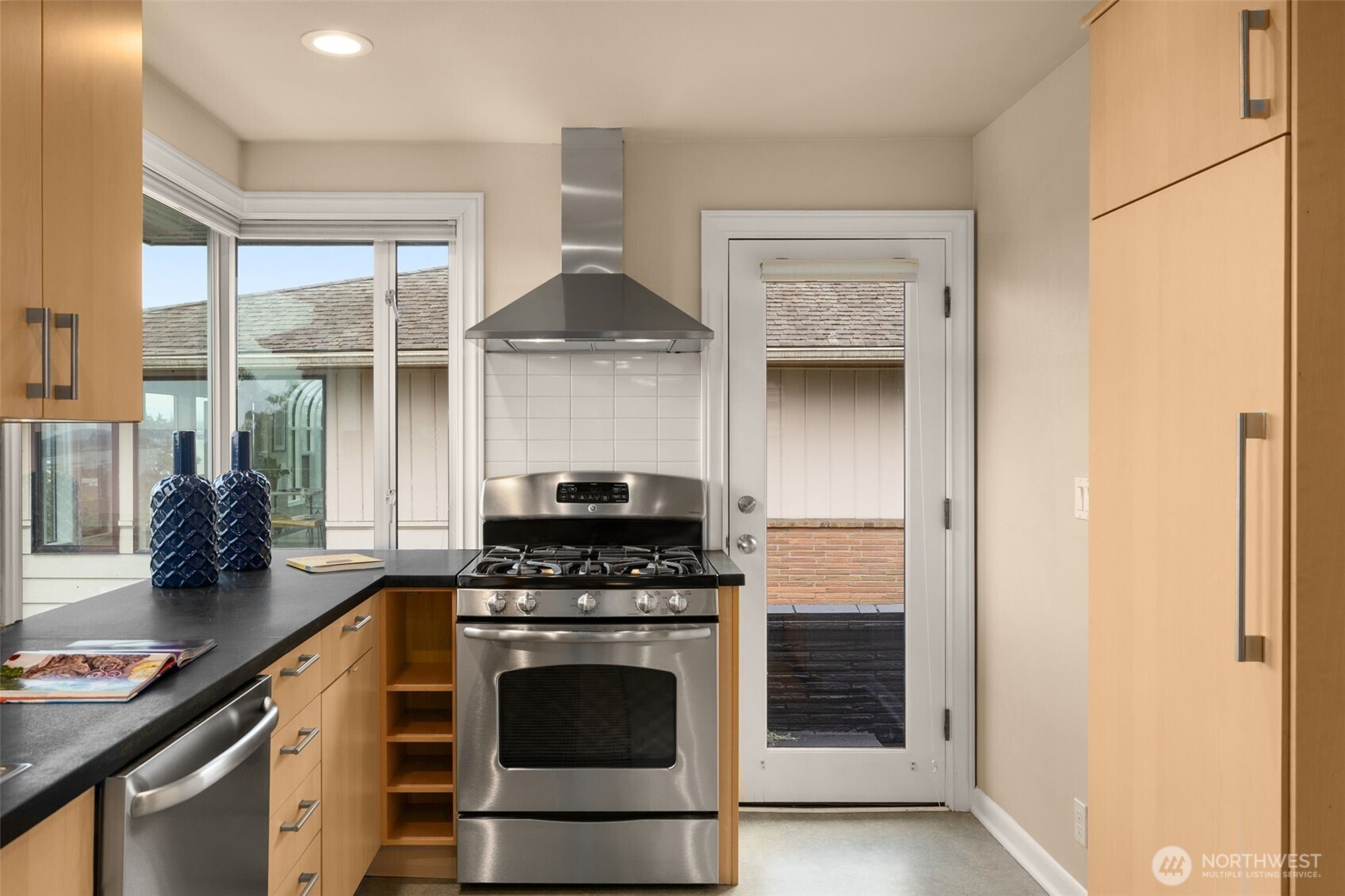 5930 Wilson Avenue Property Photo 13