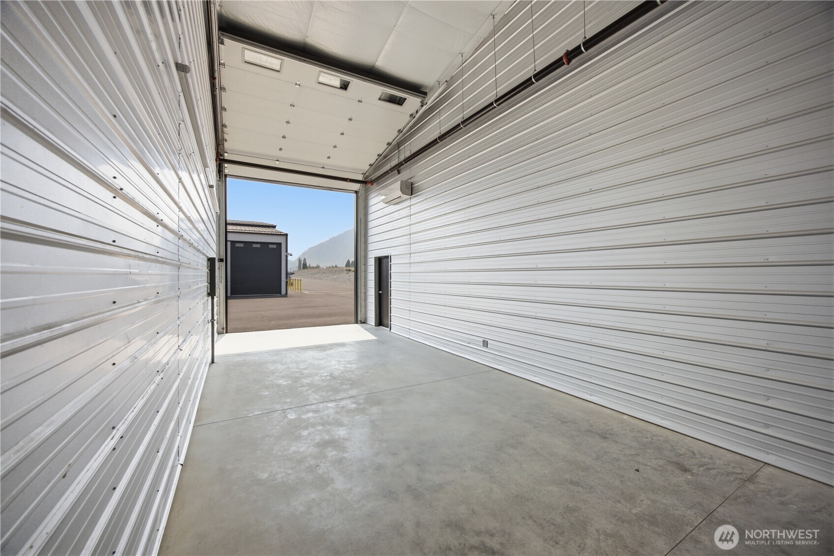 73 E Shop Avenue A-2 Property Photo 6