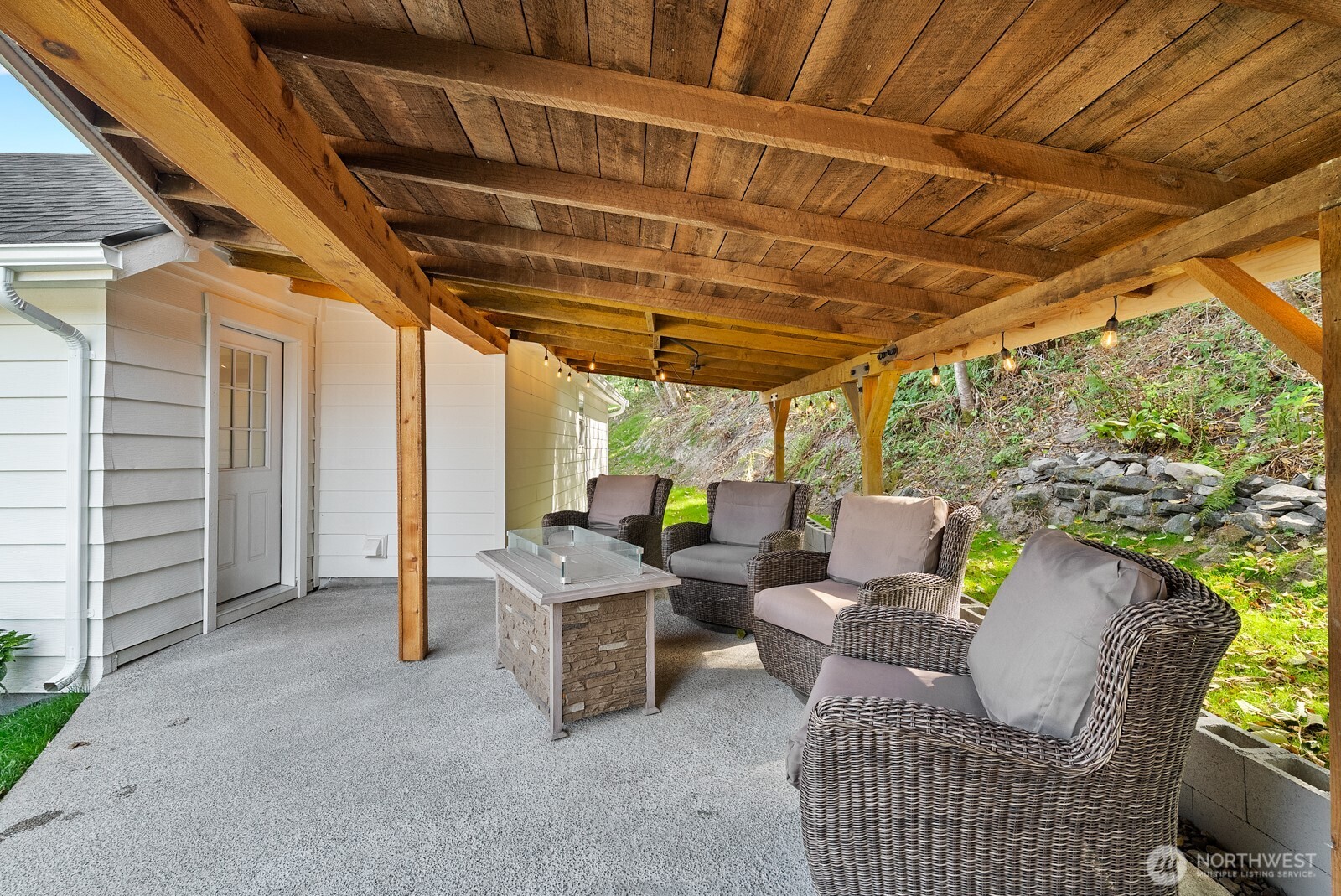 111 Cedar Avenue Property Photo 30