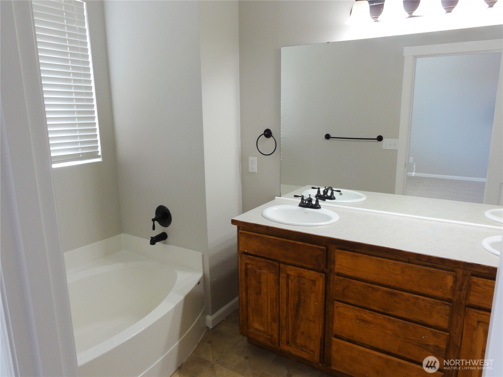 18505 11th Lane Property Photo 11