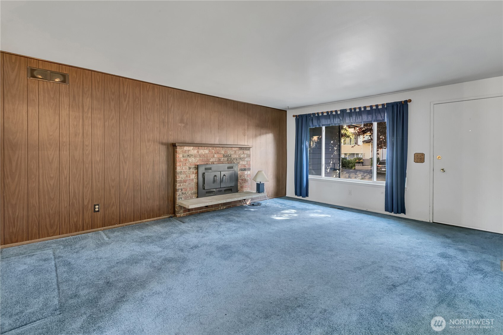 29605 40th Place Property Photo 5