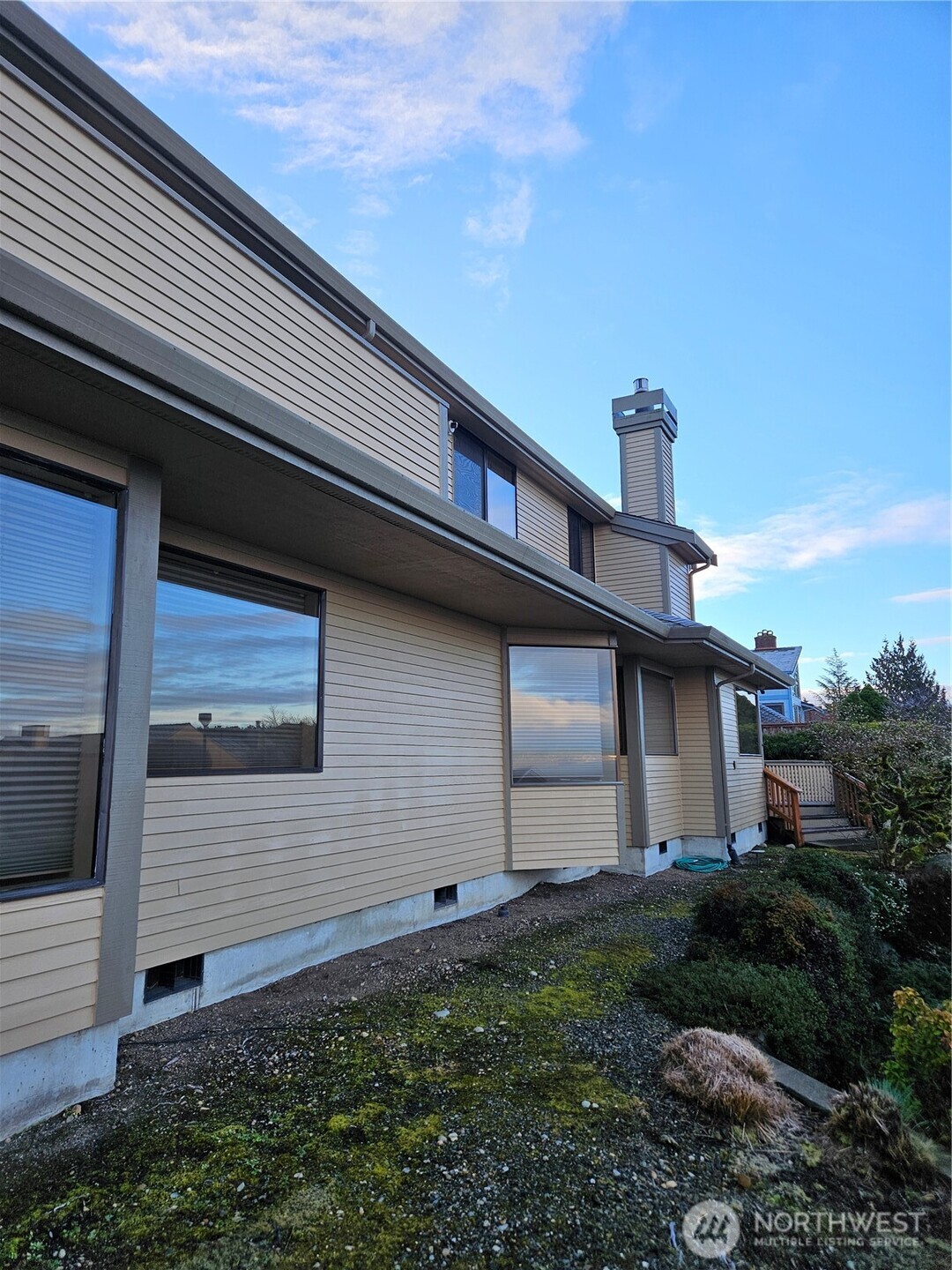 61 Leschi Drive Property Photo 3