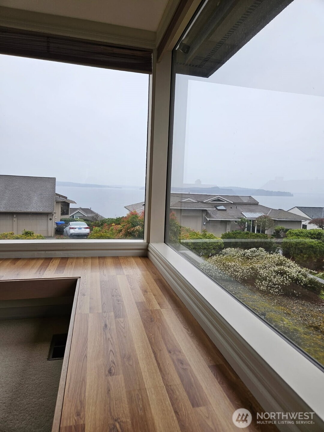 61 Leschi Drive Property Photo 12