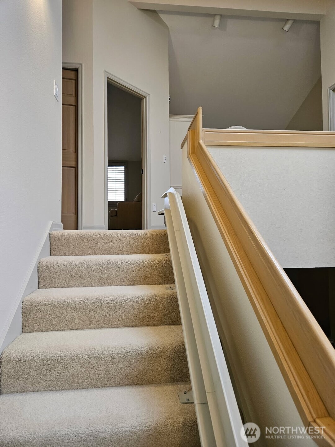 61 Leschi Drive Property Photo 24