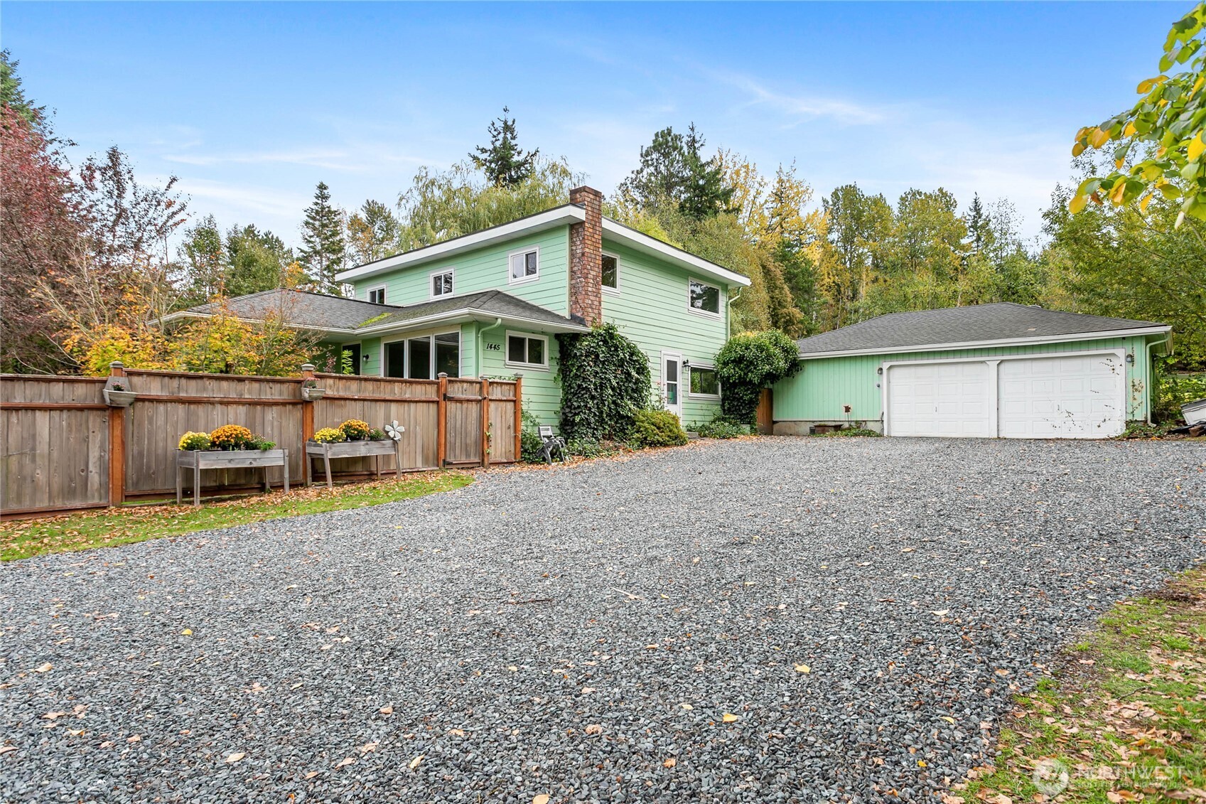 1445 Mt Baker Highway Property Photo 2