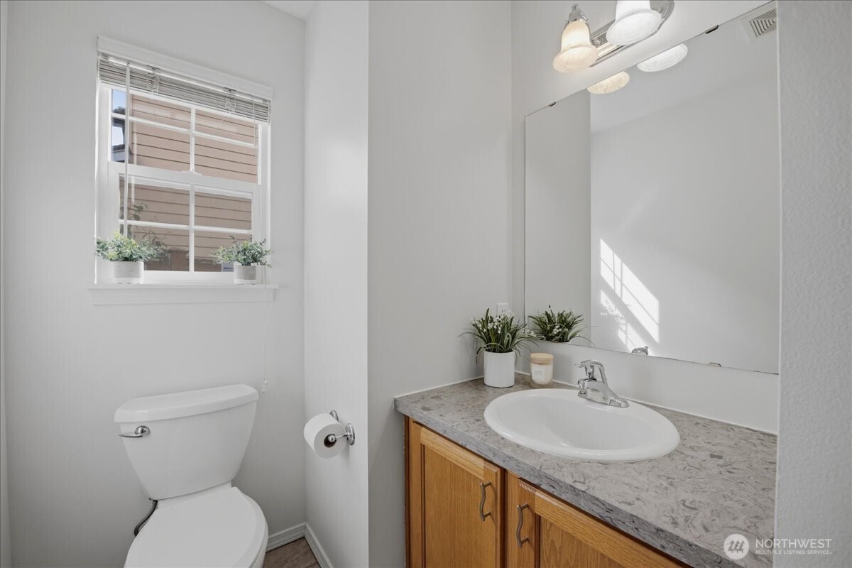 16872 White Mountain Road Property Photo 12