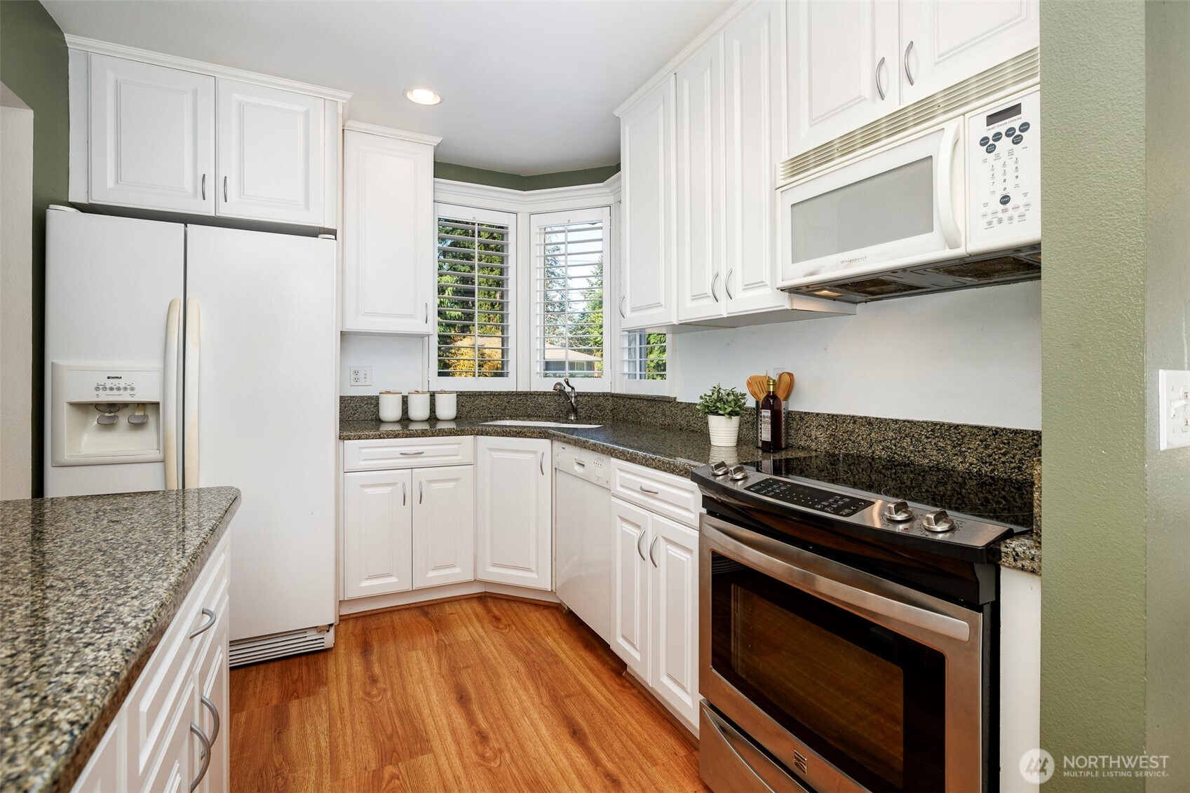 12714 3rd Avenue Property Photo 9