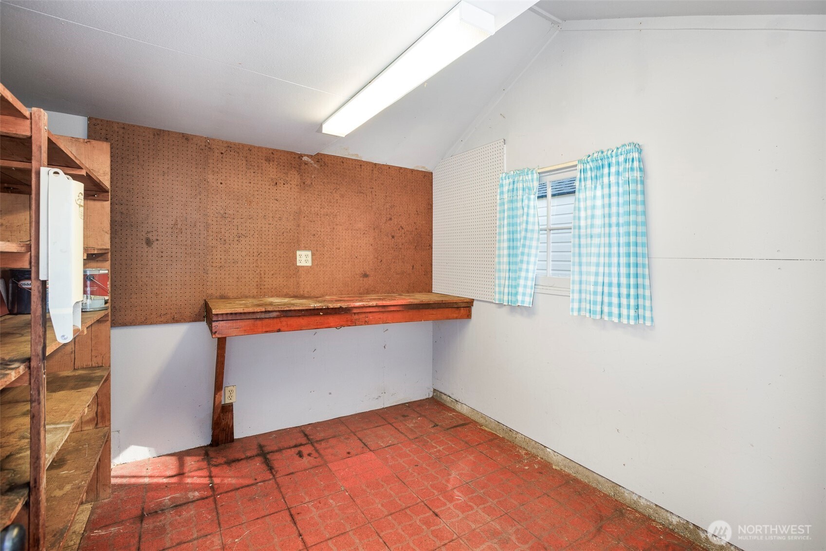 12714 3rd Avenue Property Photo 18