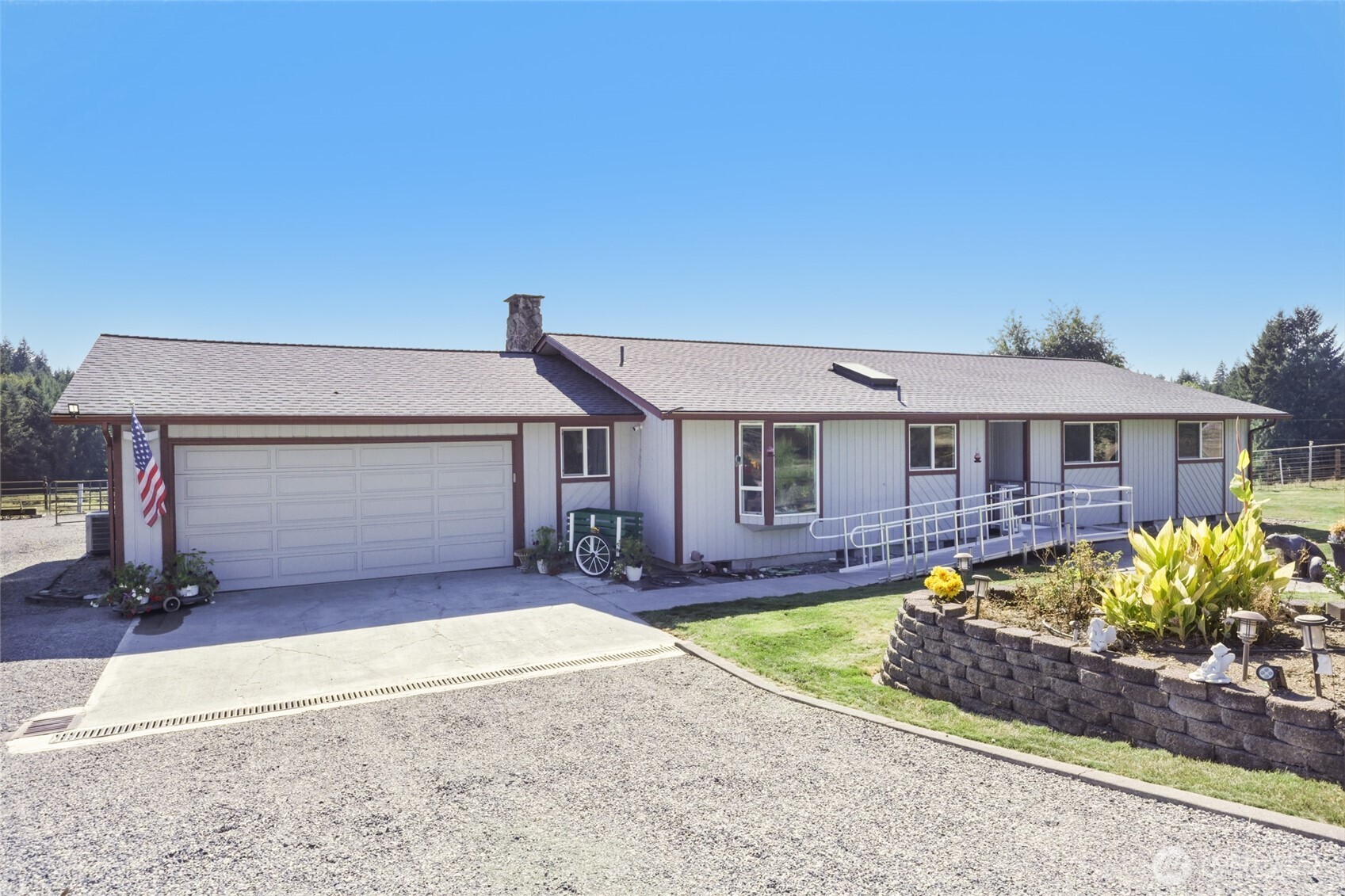 2421 Beaver Creek Drive Property Photo 1