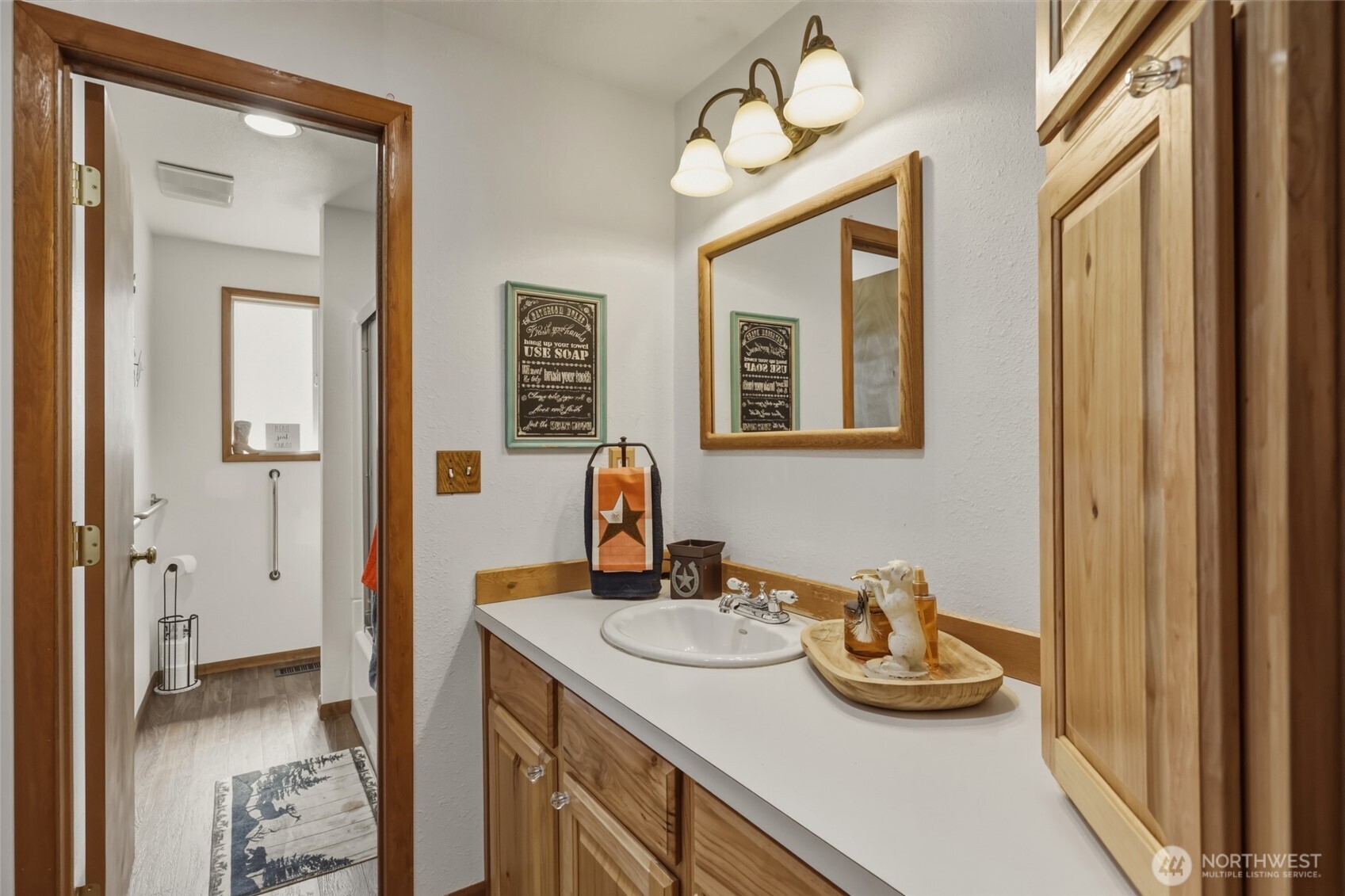 2421 Beaver Creek Drive Property Photo 8