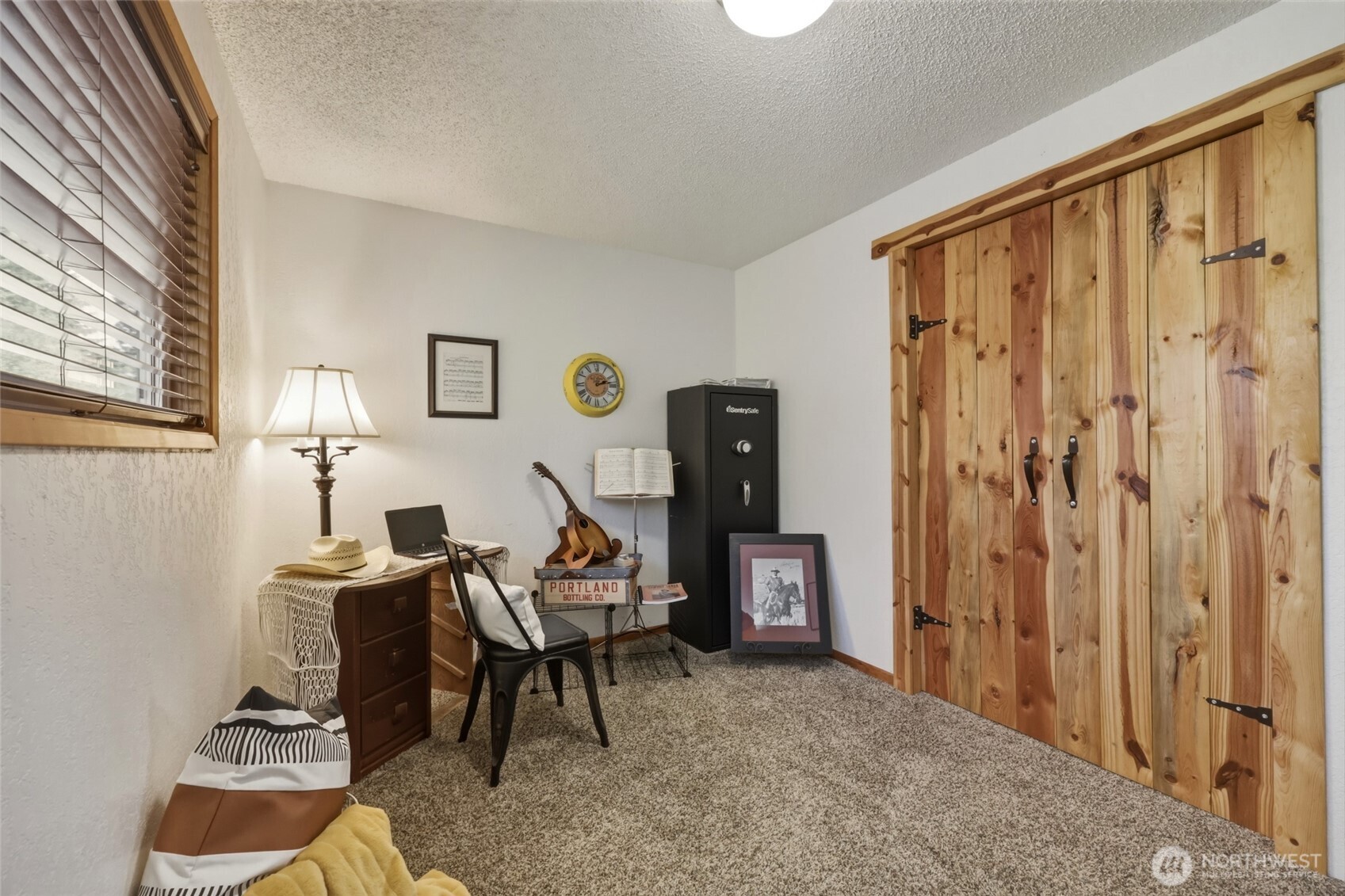 2421 Beaver Creek Drive Property Photo 10