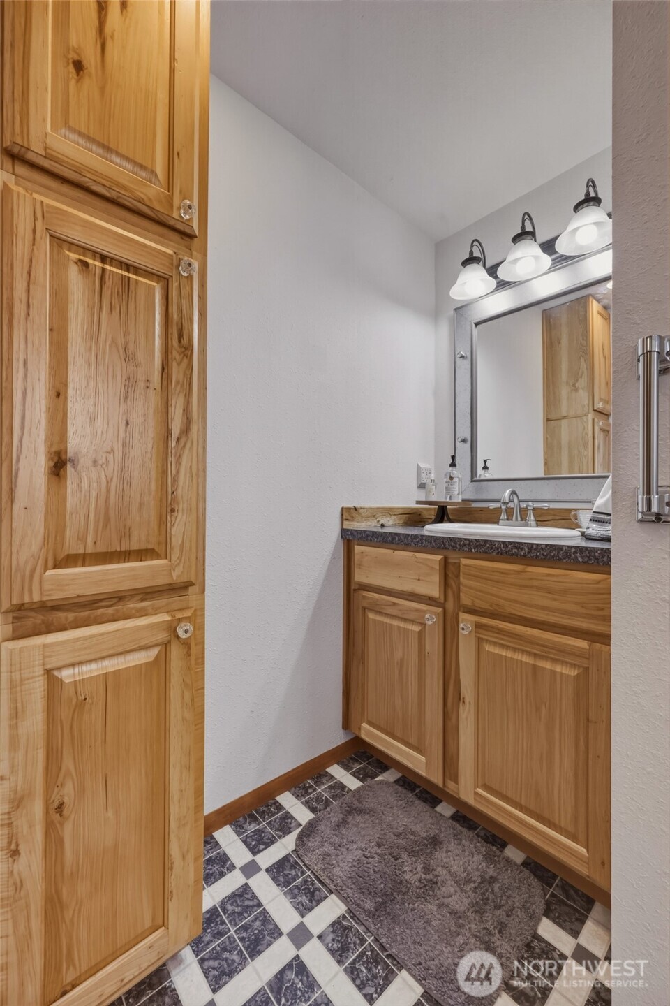 2421 Beaver Creek Drive Property Photo 14