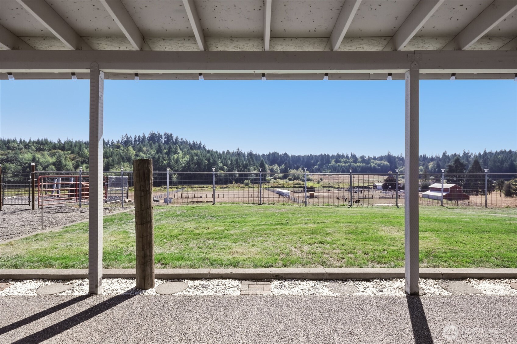 2421 Beaver Creek Drive Property Photo 26