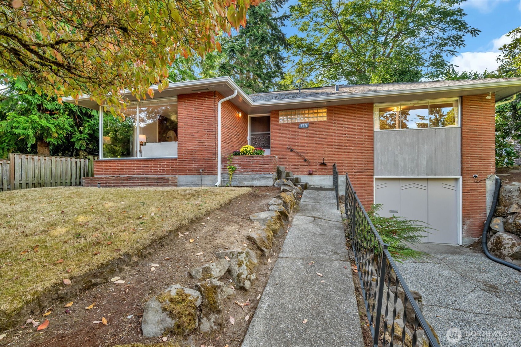 5711 38th Avenue Property Photo 1