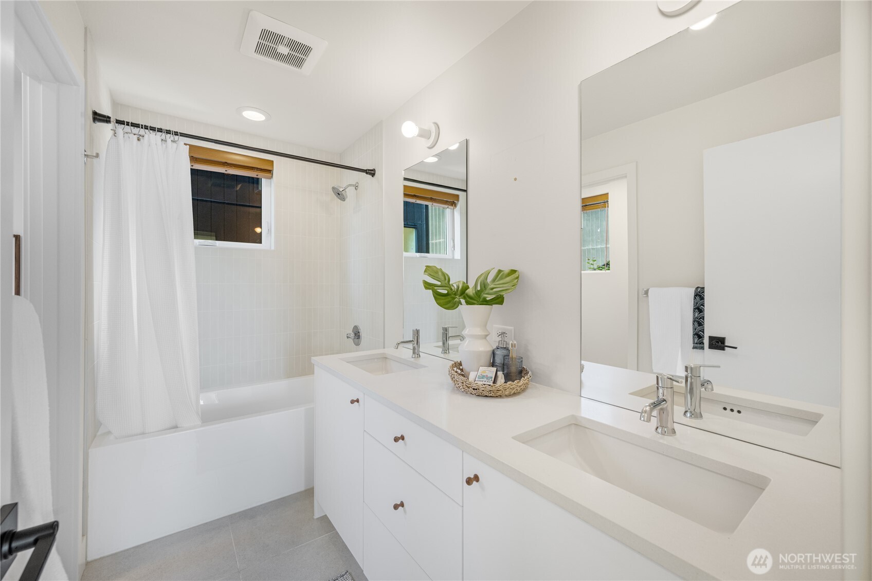 524 N 86th Street Property Photo 16