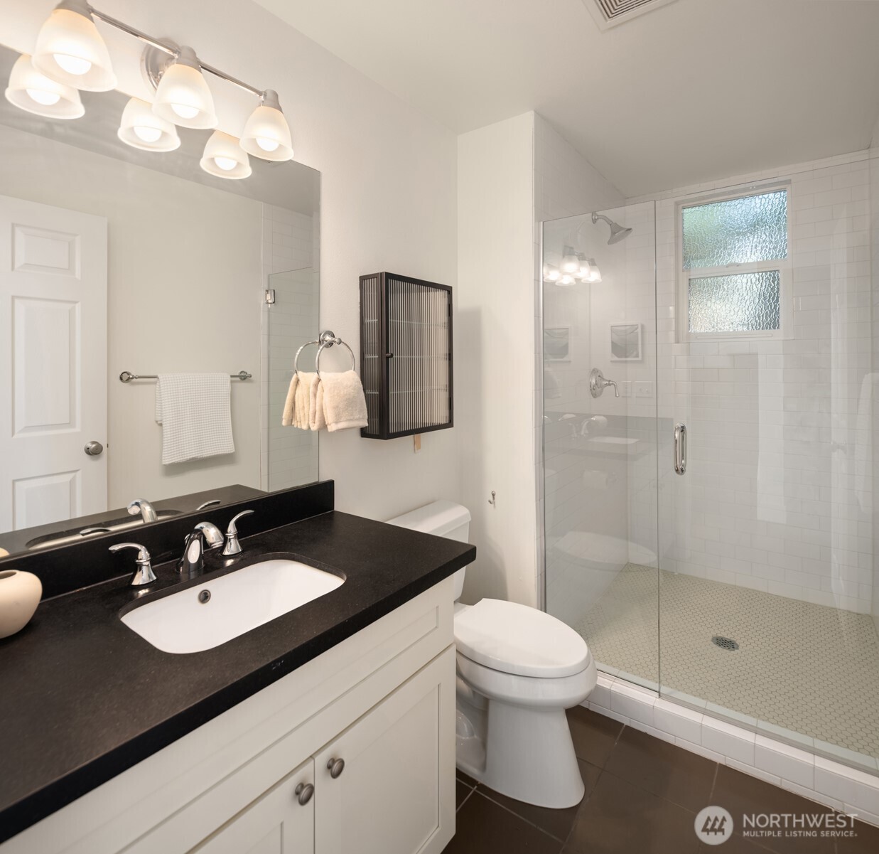 2313 E Mercer Street Property Photo 15