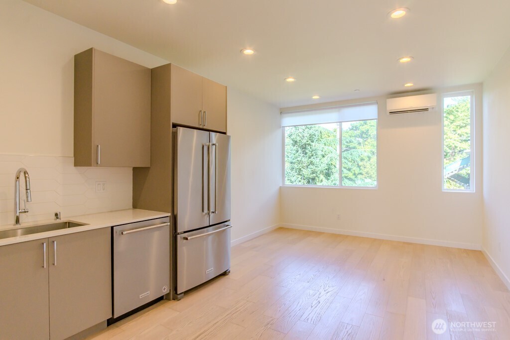 2513 13th Avenue E Property Photo 3