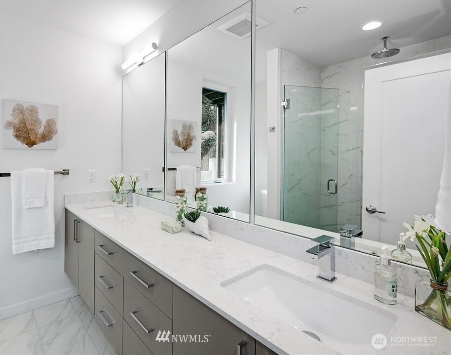 2513 13th Avenue E Property Photo 10