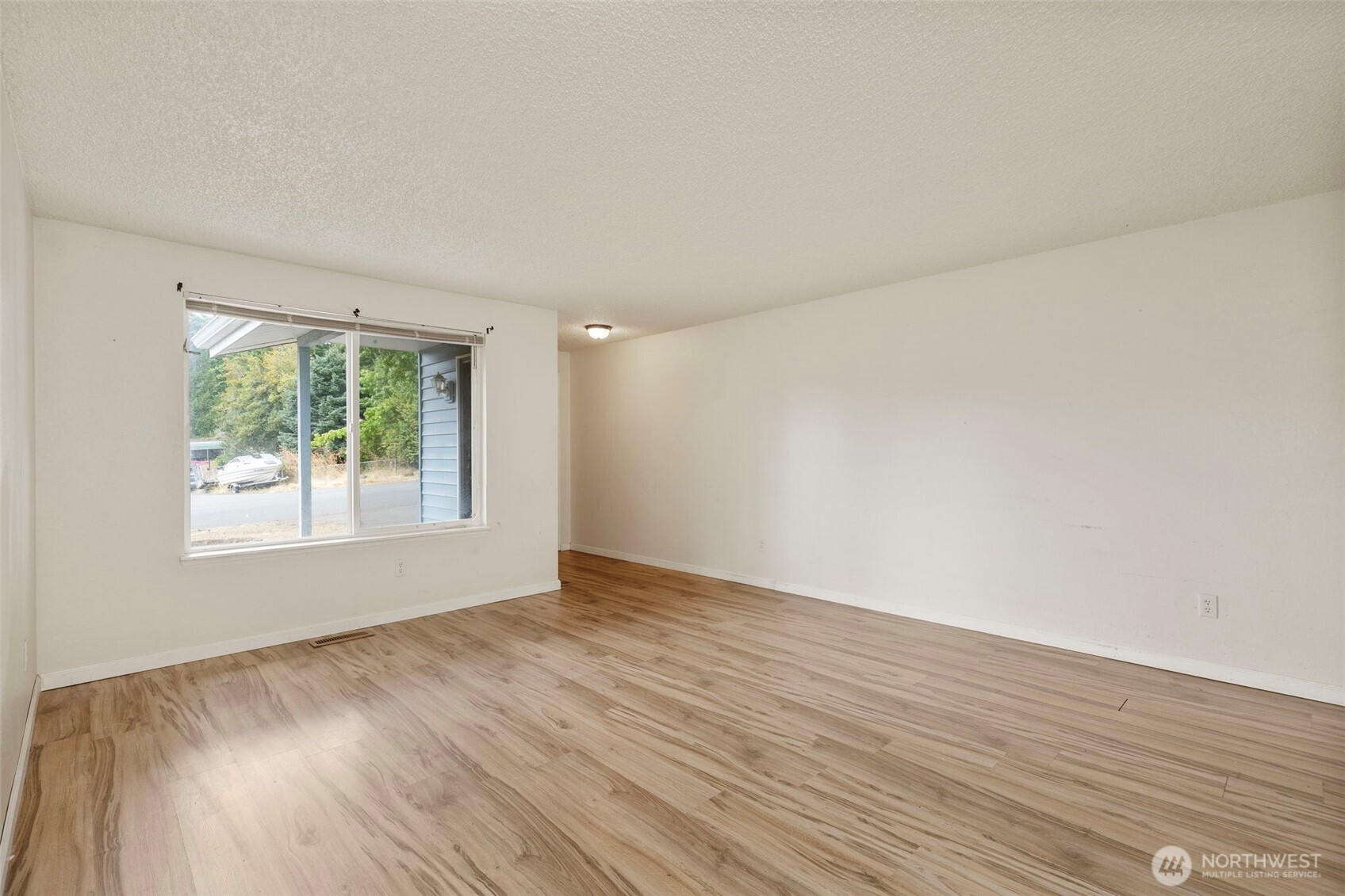 760 Nw Firglade Drive Property Photo 6