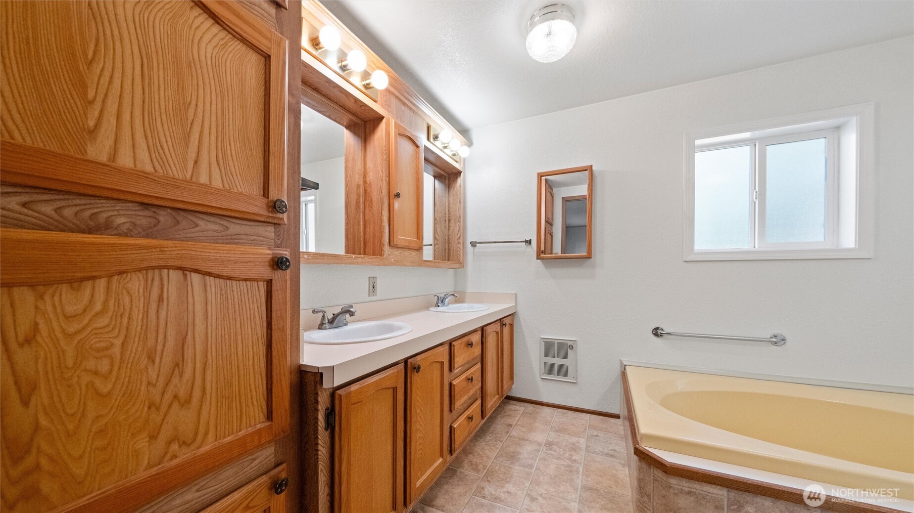1324 Rancho Villa Drive Property Photo 23