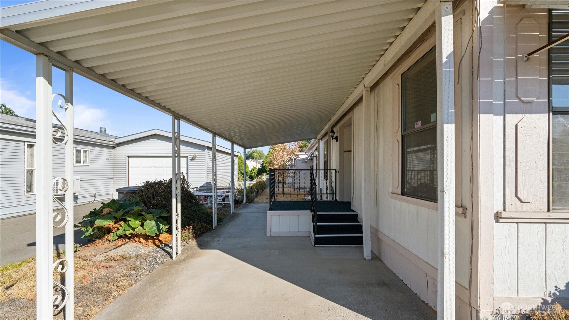 1324 Rancho Villa Drive Property Photo 29
