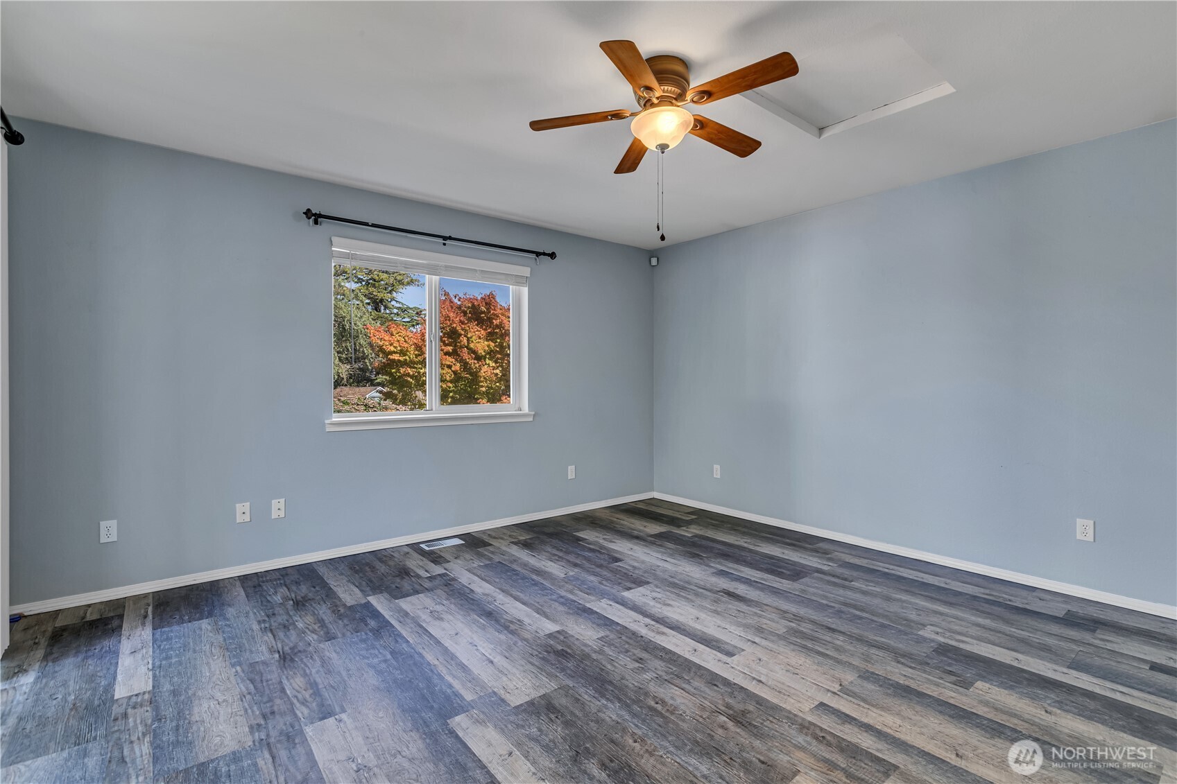 756 Oakhurst Drive Property Photo 16