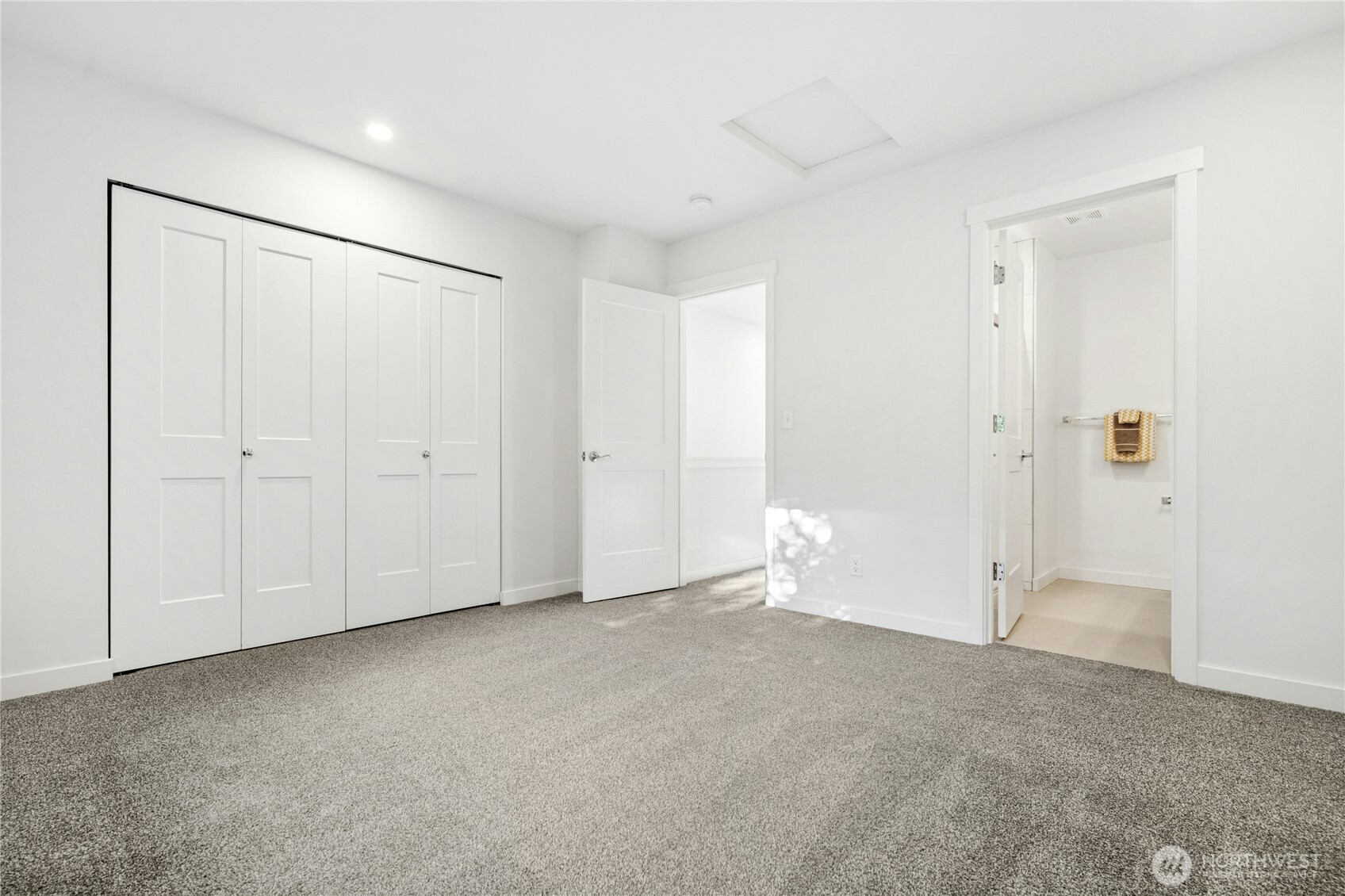 196 Countryman Dr Property Photo 25