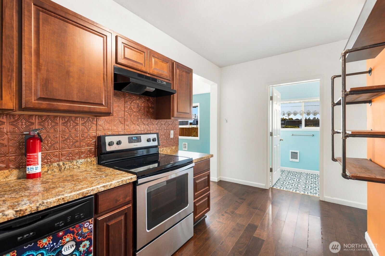 119 C Street Property Photo 10