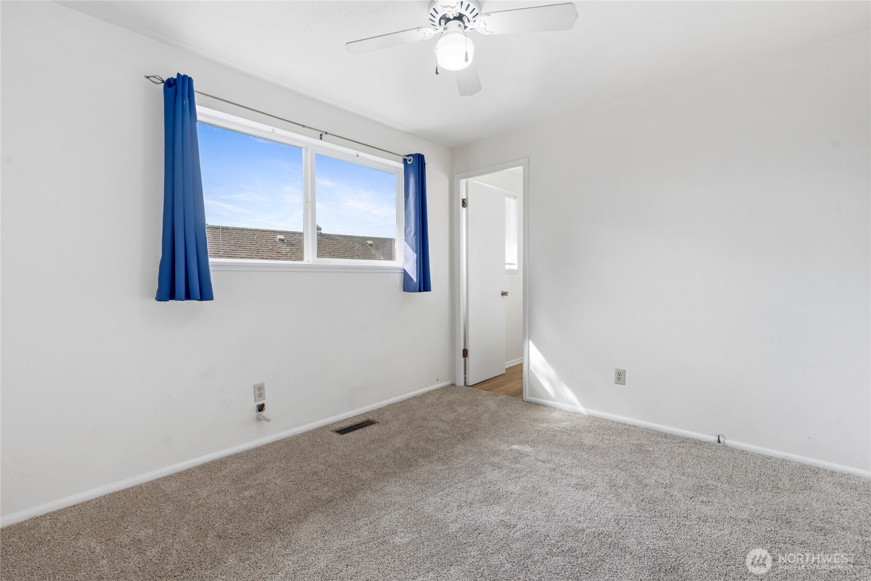 6225 S Huson Street Property Photo 13