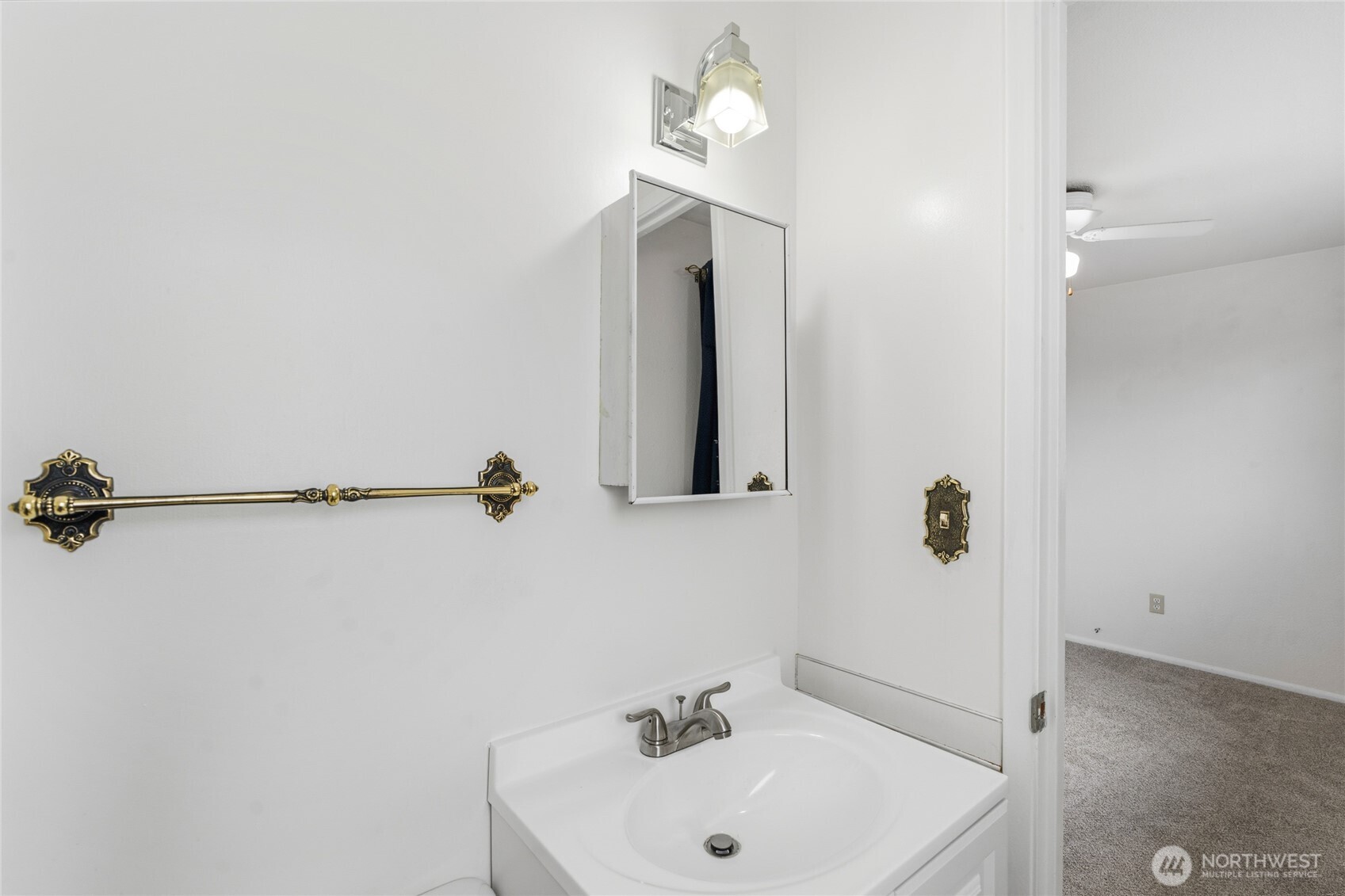 6225 S Huson Street Property Photo 17