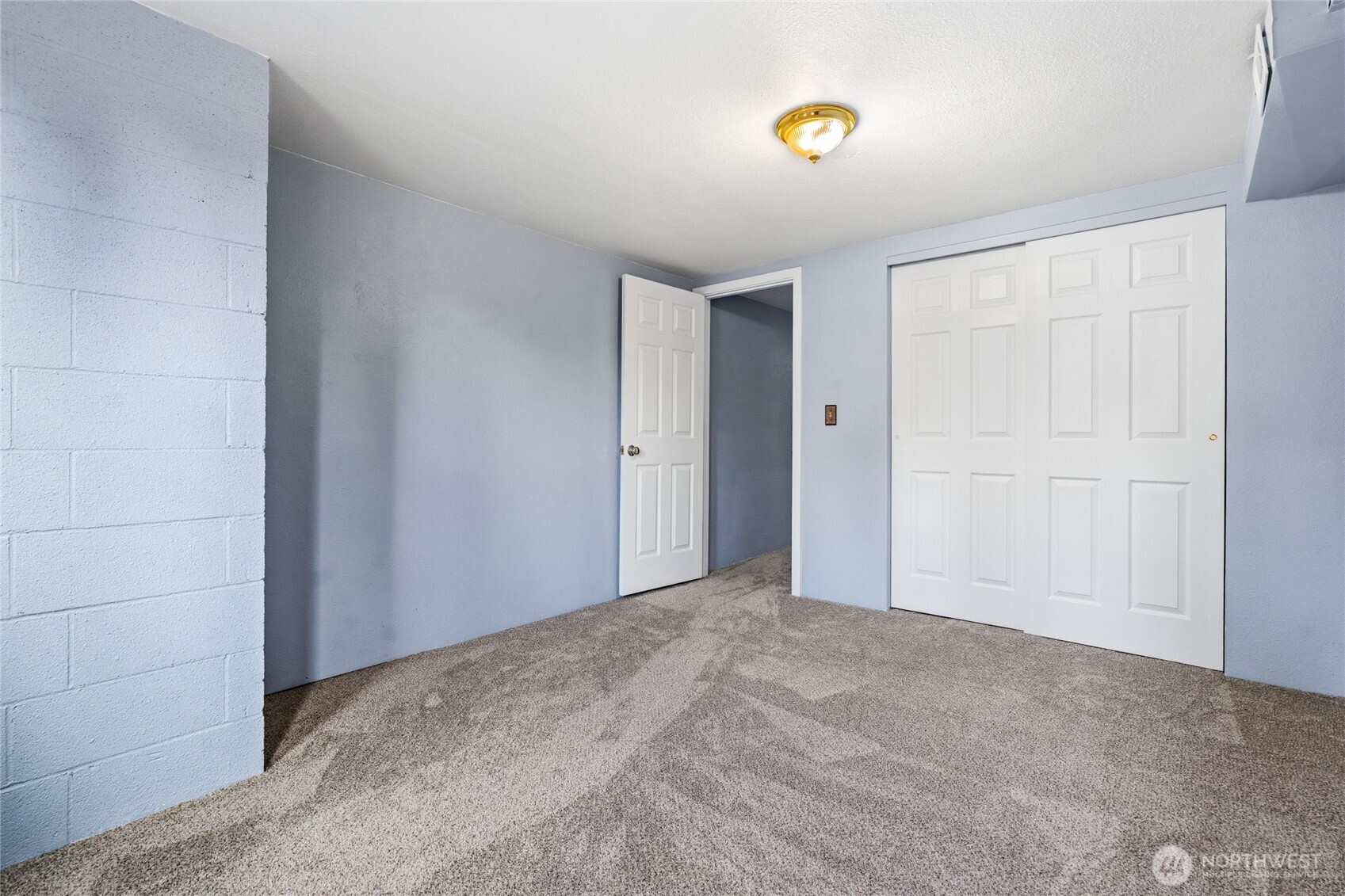 6225 S Huson Street Property Photo 30