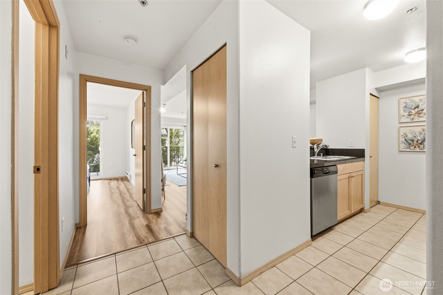 9057 Greenwood Avenue 102 Property Photo 5
