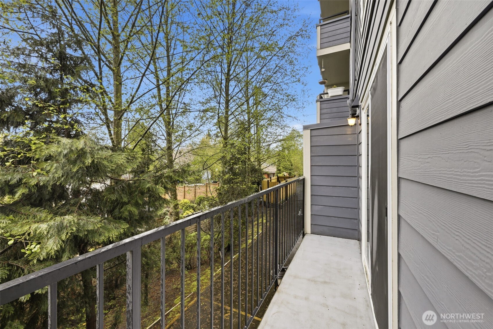 9057 Greenwood Avenue 102 Property Photo 16