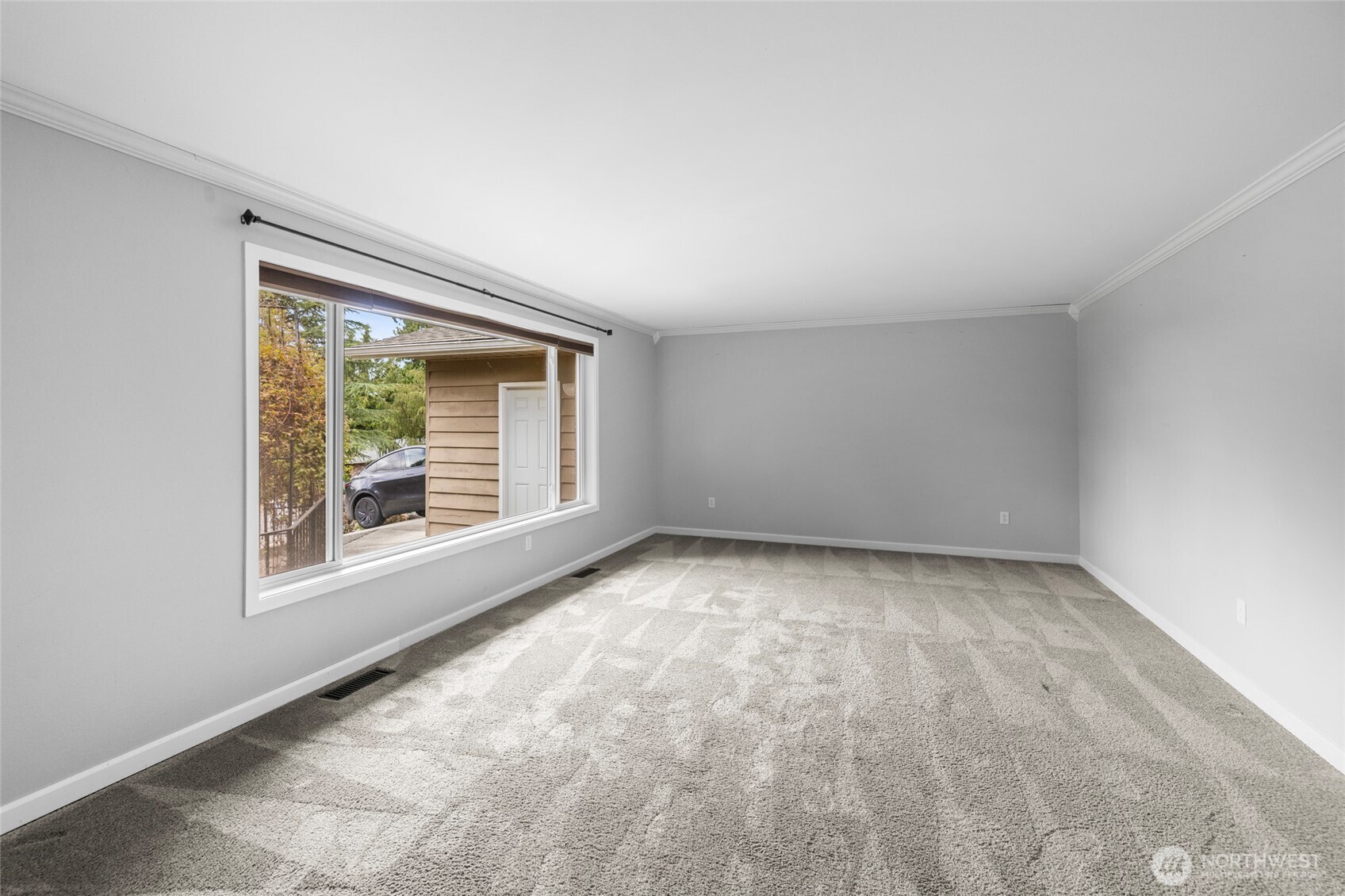 3910 Pueblo Heights Property Photo 4