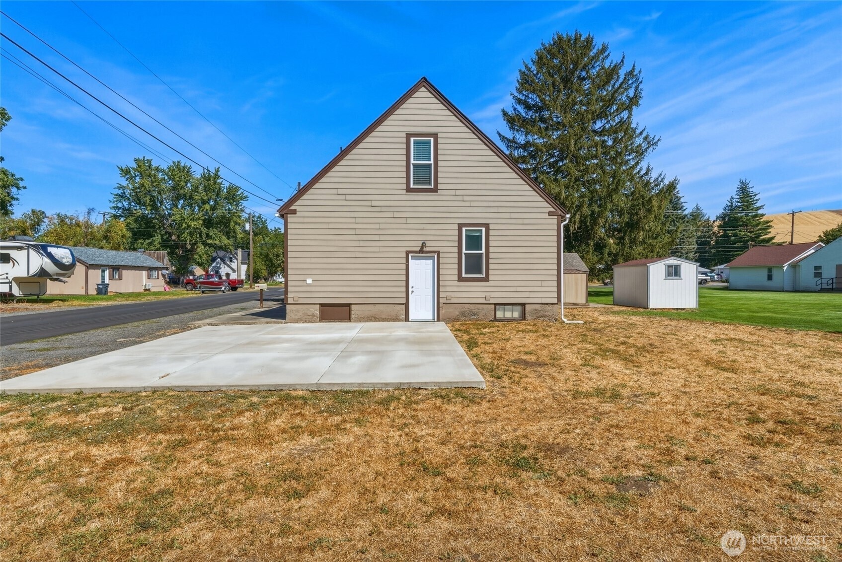 412 Pearson Street Property Photo 6