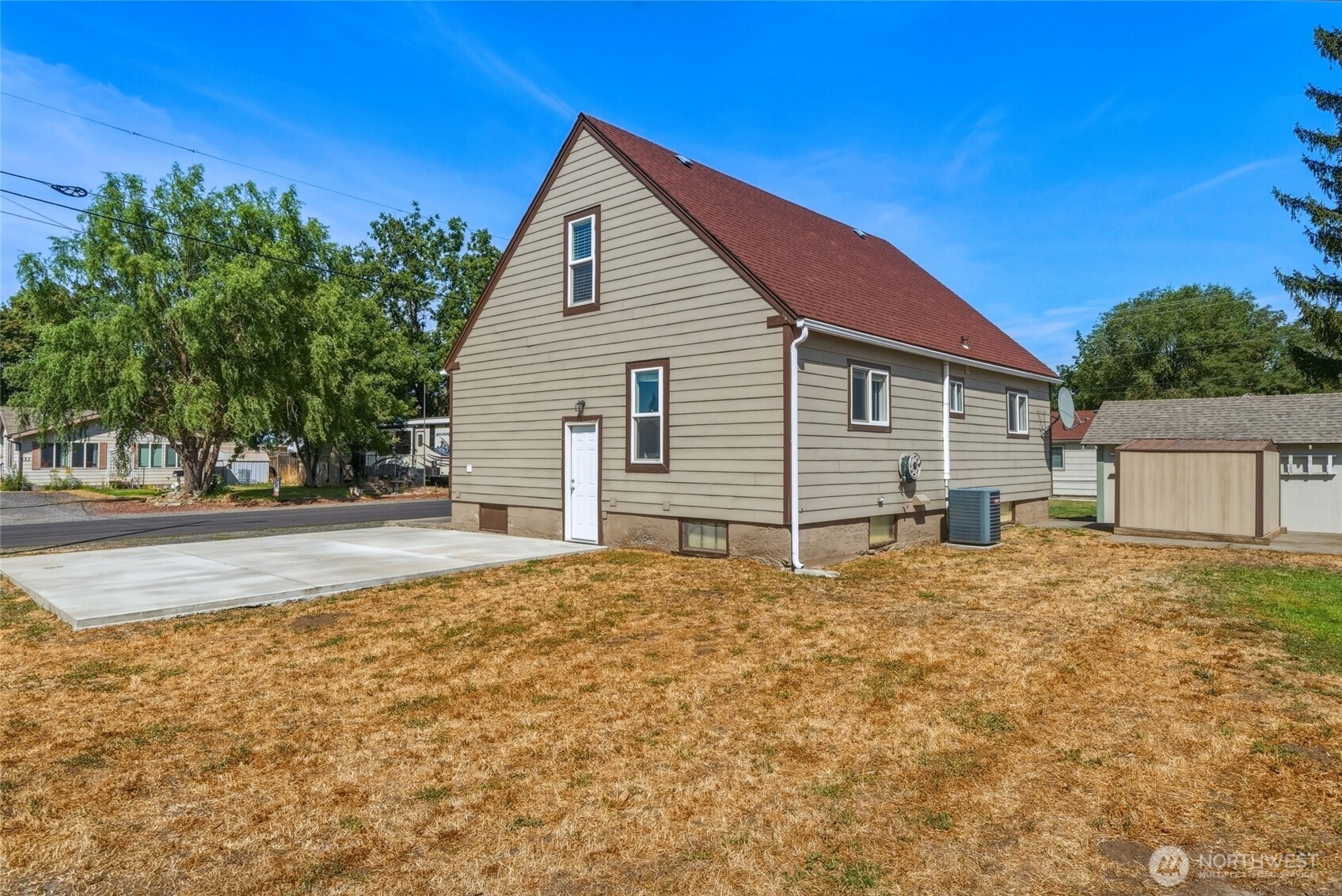 412 Pearson Street Property Photo 7