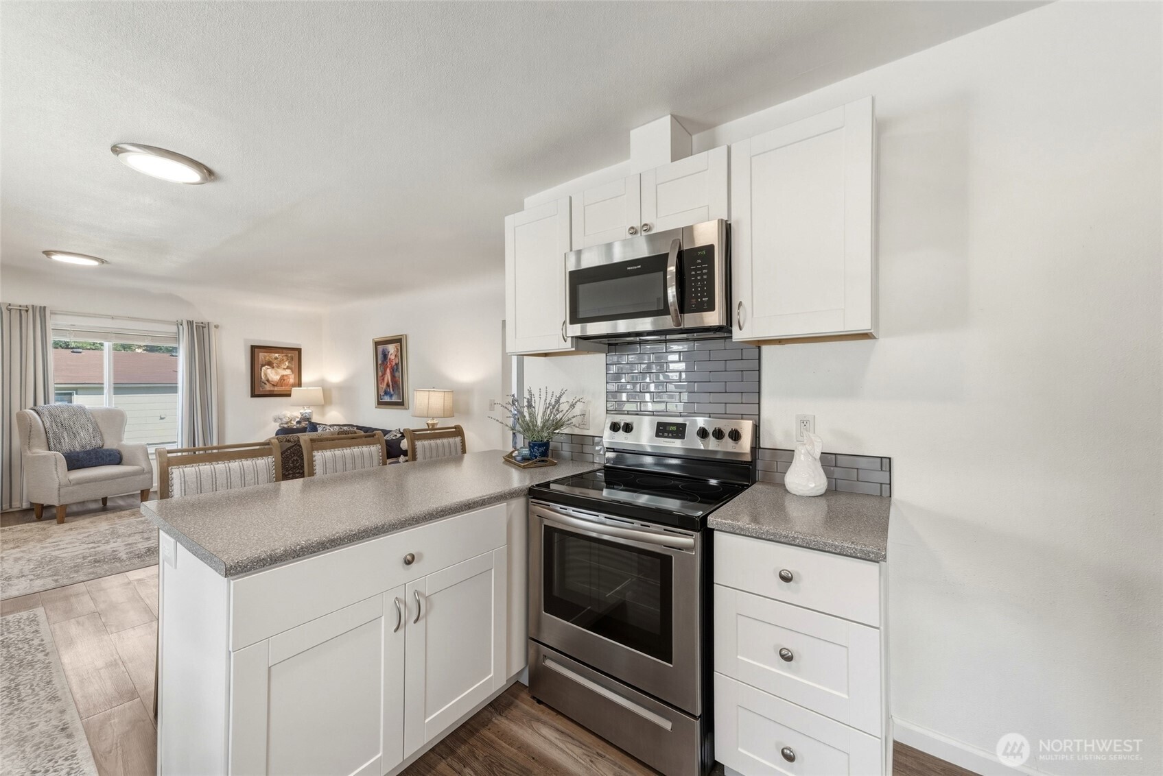 412 Pearson Street Property Photo 17