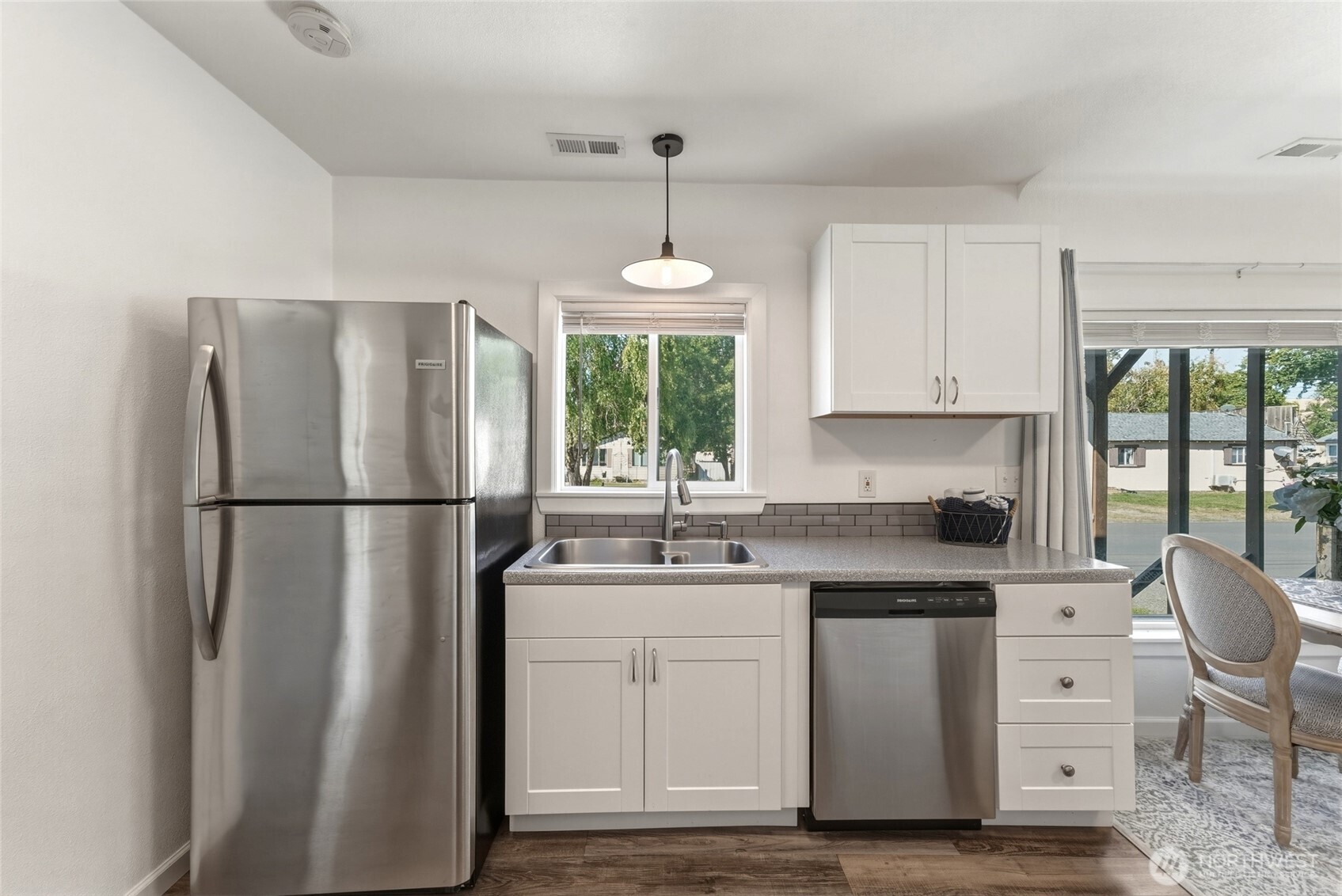 412 Pearson Street Property Photo 18