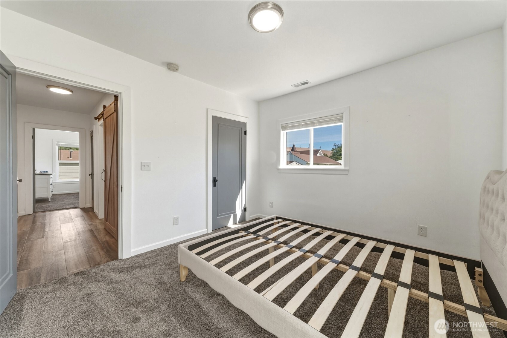 412 Pearson Street Property Photo 32