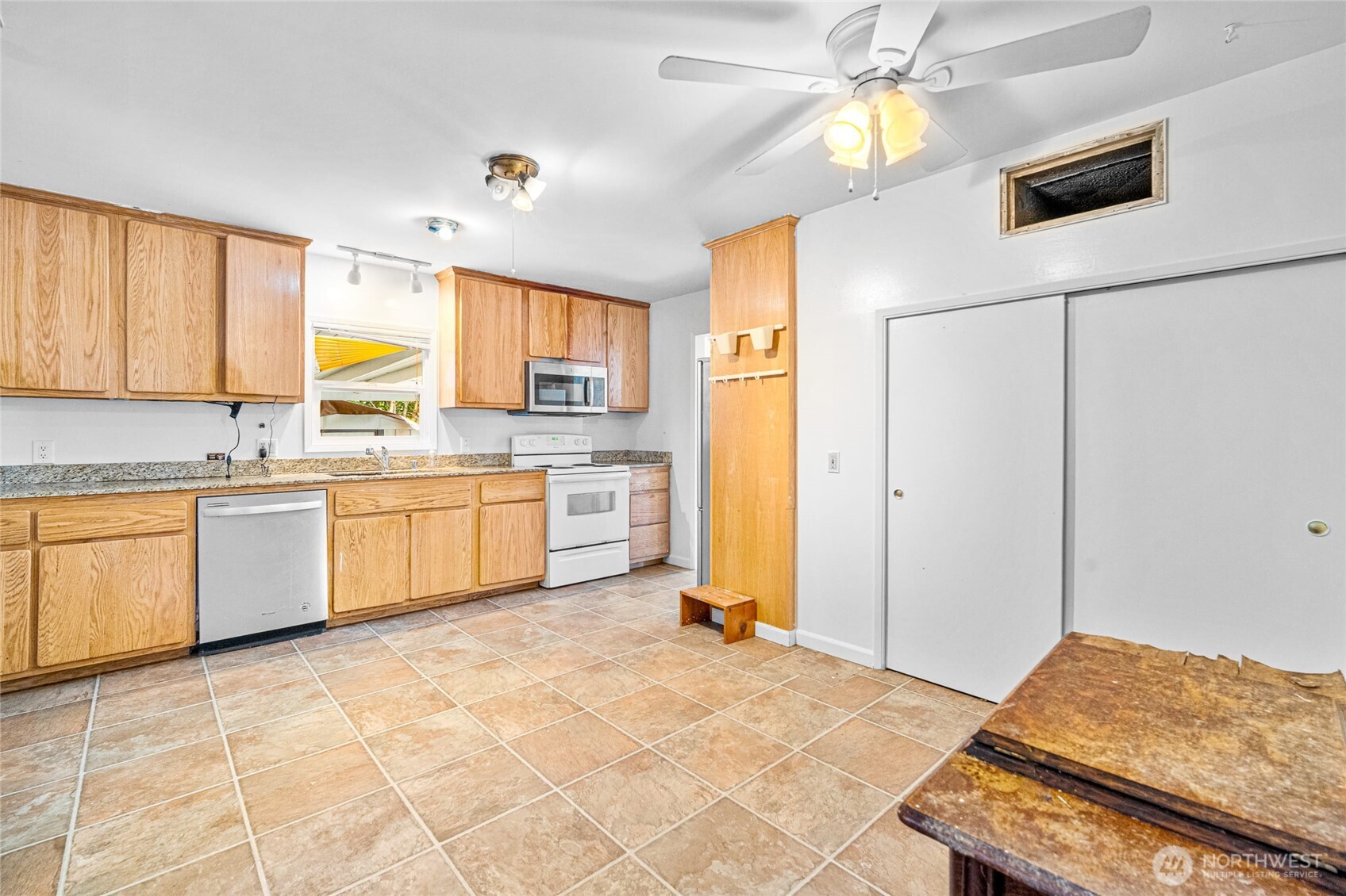3403 Consolidation Drive Property Photo 7