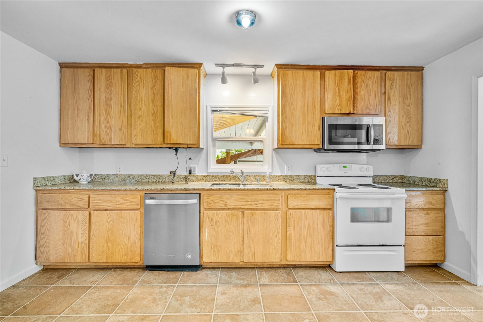 3403 Consolidation Drive Property Photo 10