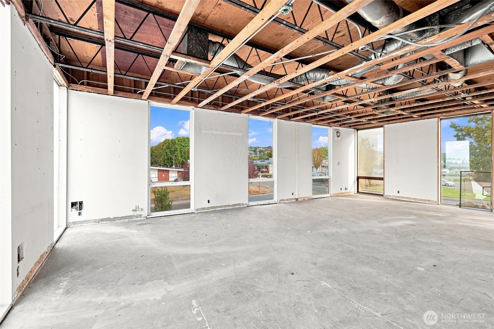 100 S 2nd Street Property Photo 16