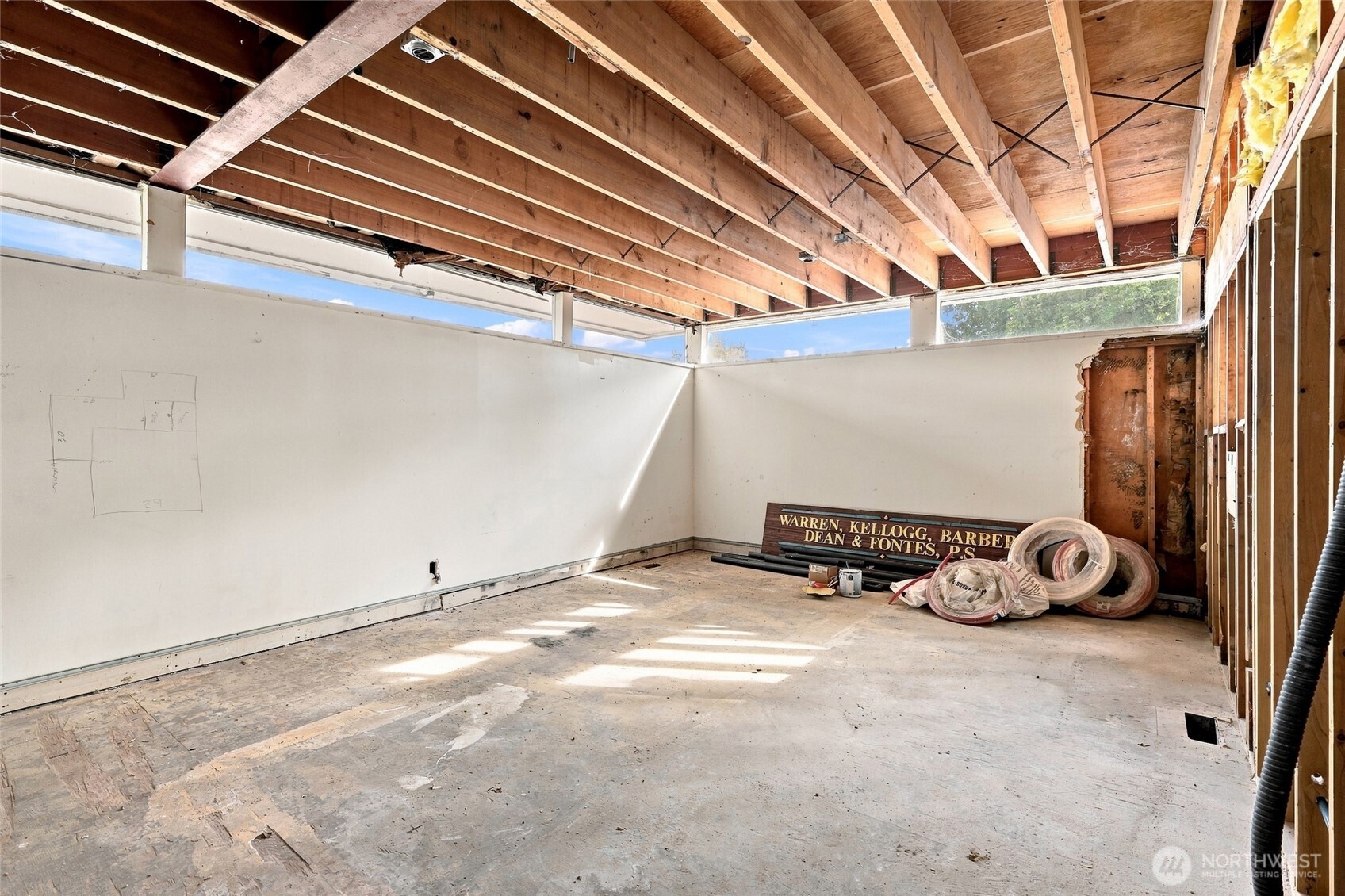 100 S 2nd Street Property Photo 28