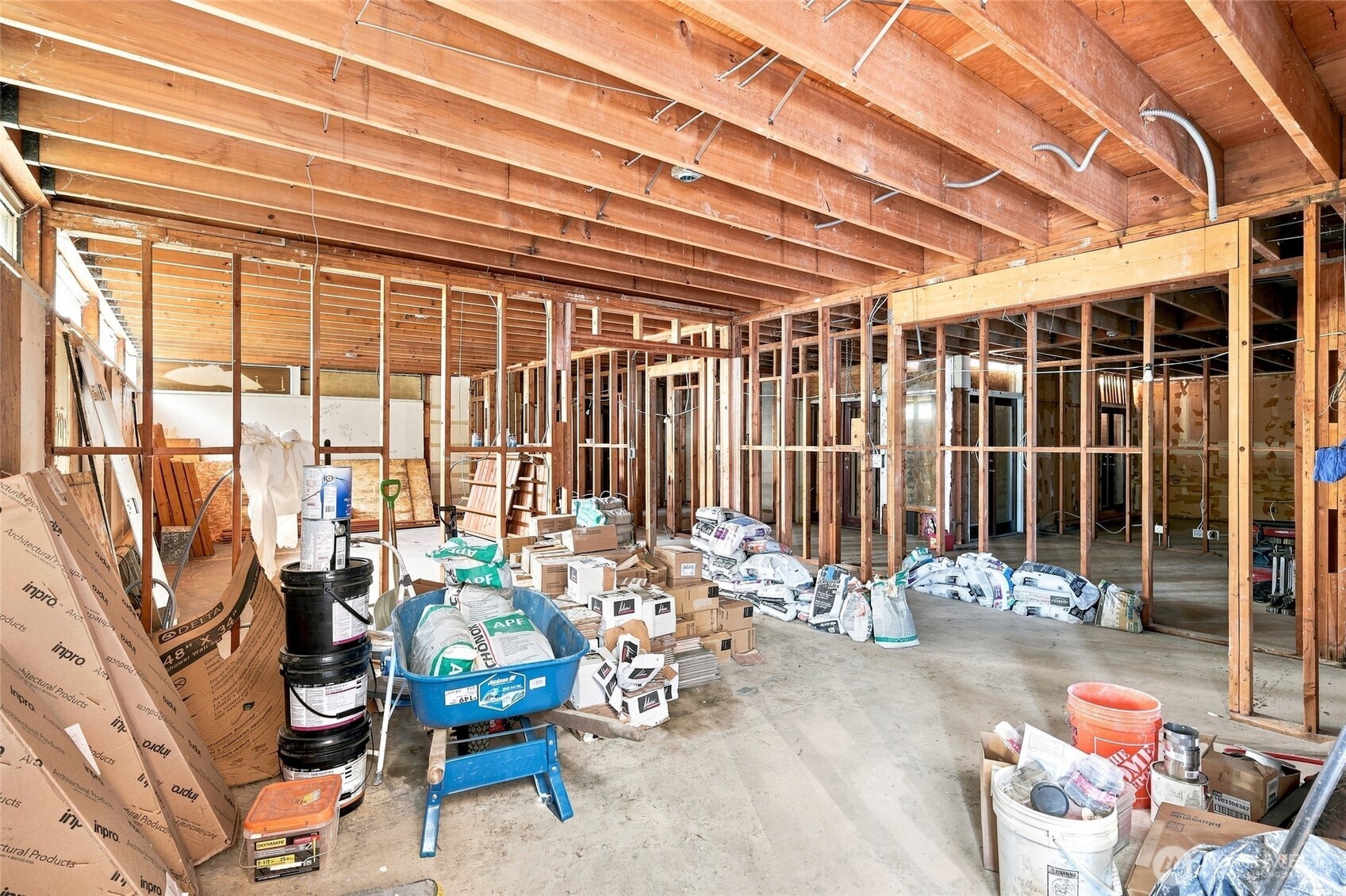 100 S 2nd Street Property Photo 31
